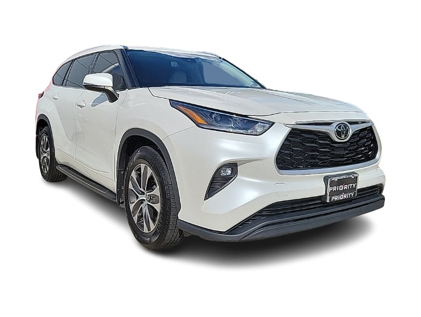 Thumbnail: 2021 Toyota Highlander - 18