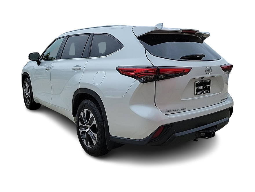 Thumbnail: 2023 Toyota Highlander - 4