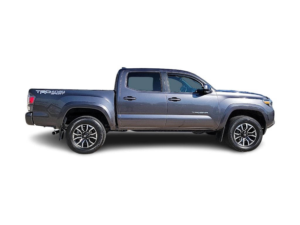 Thumbnail: 2021 Toyota Tacoma - 17