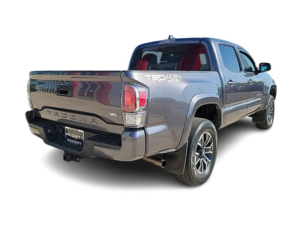 Thumbnail: 2021 Toyota Tacoma - 16
