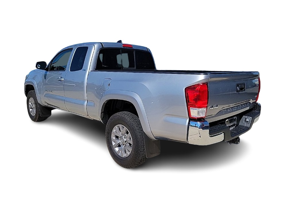 Thumbnail: 2017 Toyota Tacoma - 17