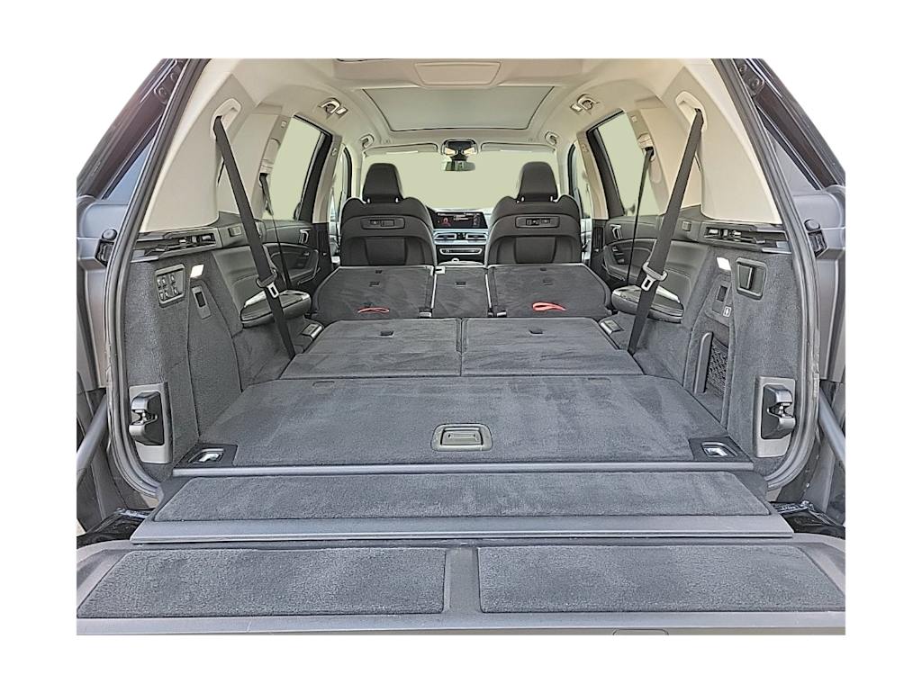 Thumbnail: 2021 BMW X7 - 26
