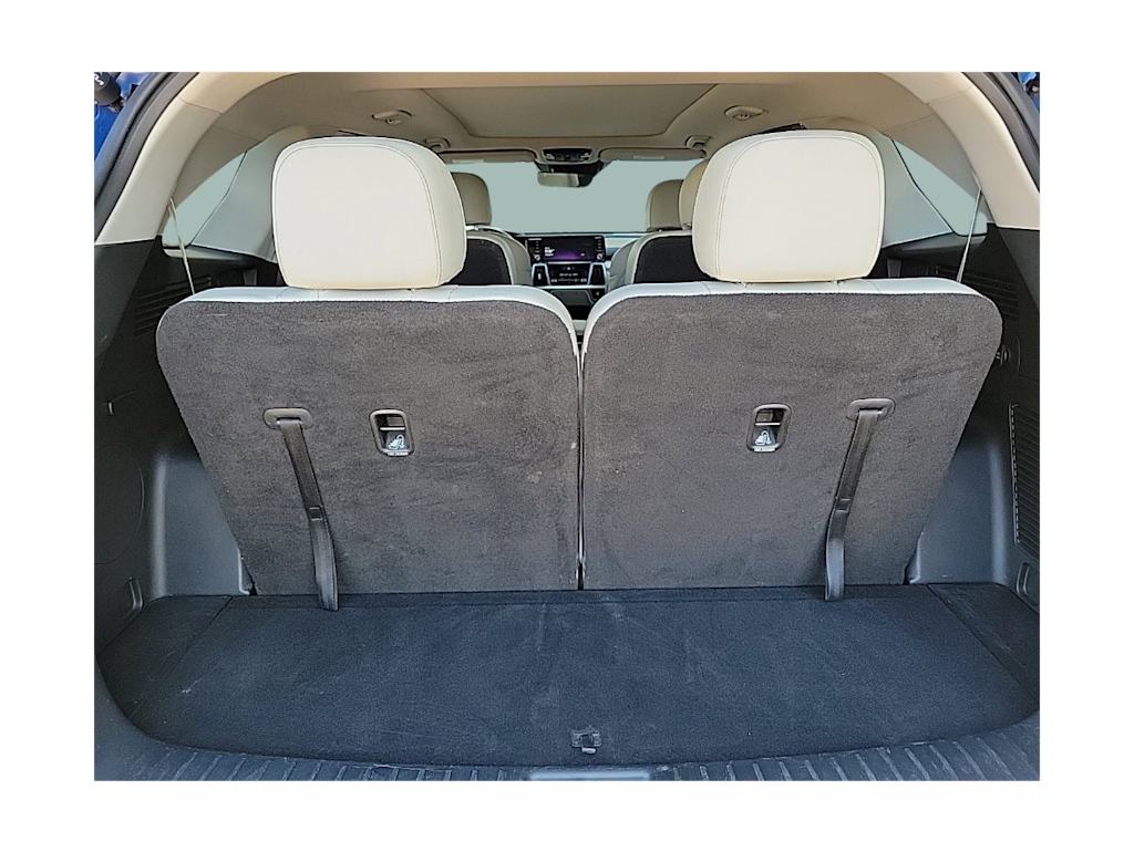 Thumbnail: 2022 Kia Sorento - 15