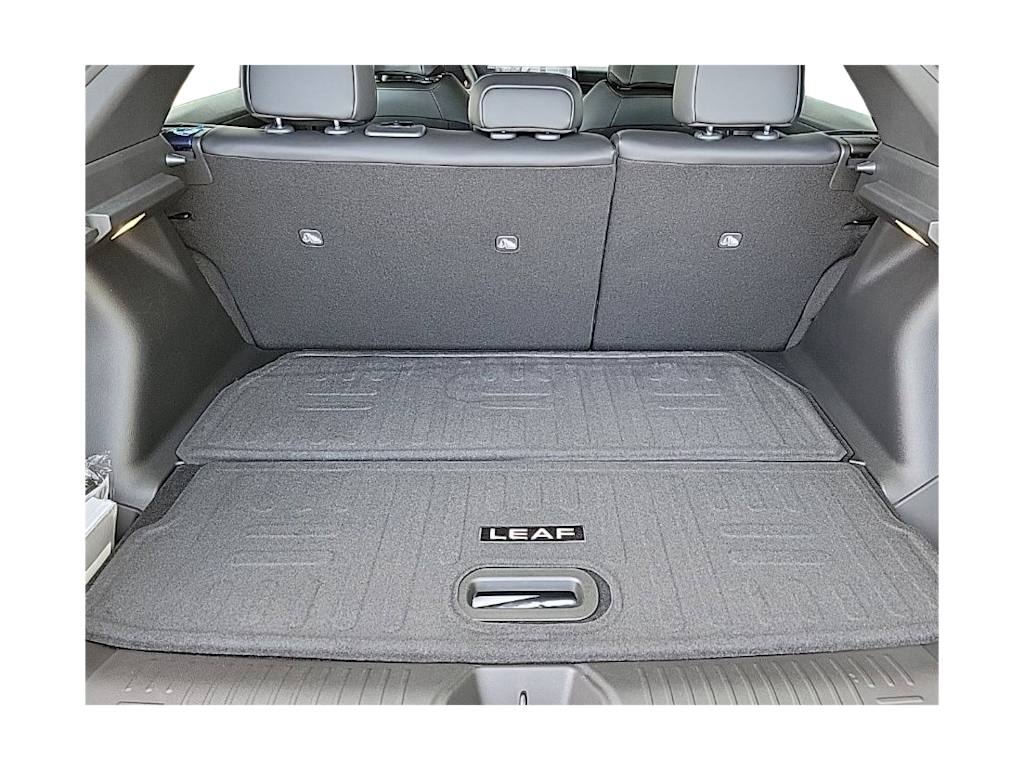 Thumbnail: 2026 Nissan Leaf - 16