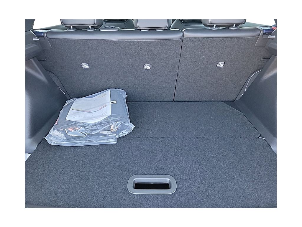 Thumbnail: 2026 Nissan Leaf - 16