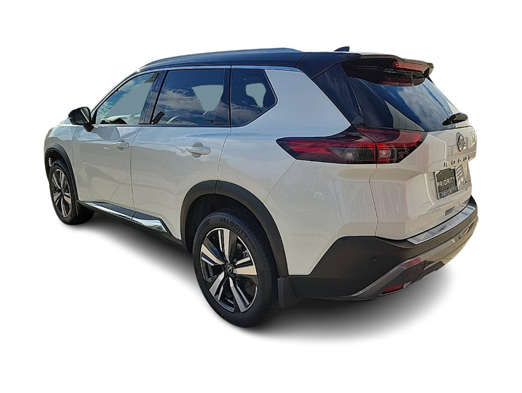 Thumbnail: 2022 Nissan Rogue - 4