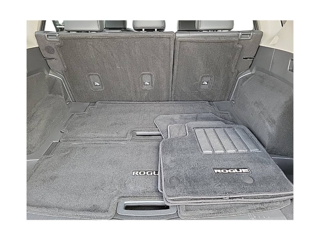 Thumbnail: 2022 Nissan Rogue - 16