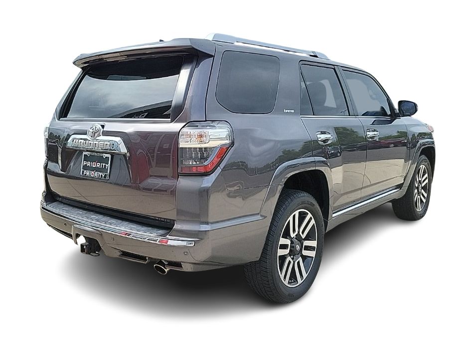 Thumbnail: 2014 Toyota 4Runner - 16
