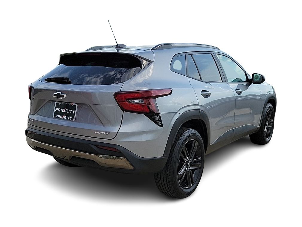 Thumbnail: 2025 Chevrolet Trax - 16