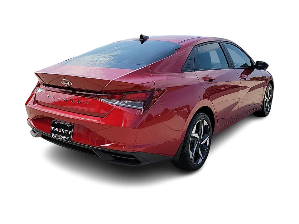 Thumbnail: 2023 Hyundai Elantra - 17