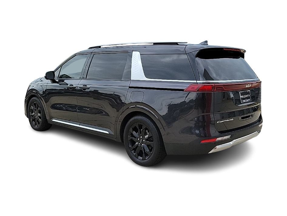 Thumbnail: 2022 Kia Carnival - 4