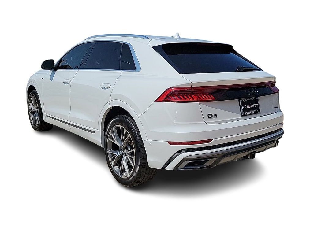 Thumbnail: 2021 Audi Q8 - 4