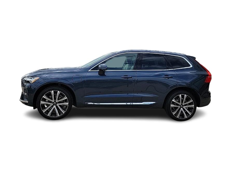 Thumbnail: 2023 Volvo XC60 - 3