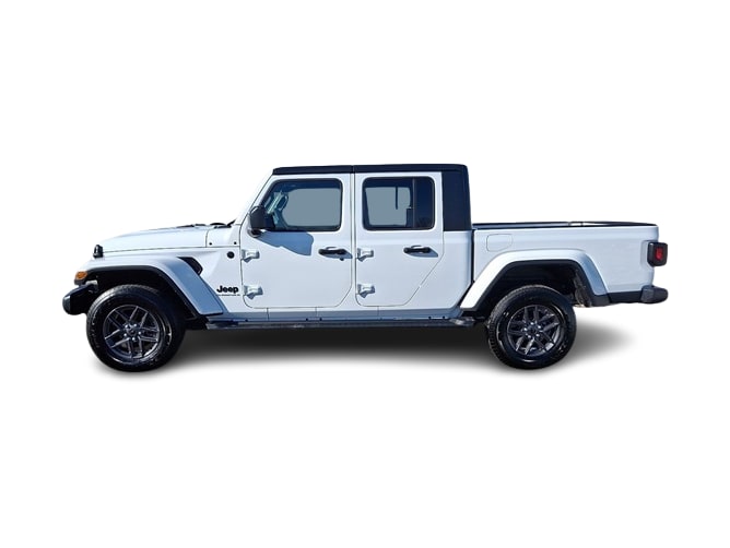 Thumbnail: 2024 Jeep Gladiator - 3