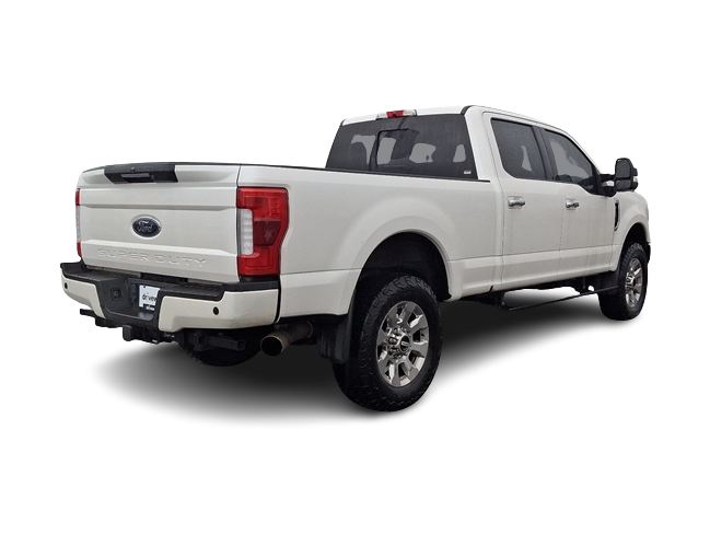 2019 Ford F-350 Lariat 17