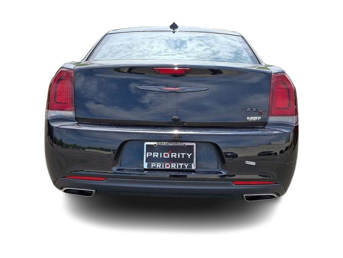 Thumbnail: 2022 Chrysler 300 - 5