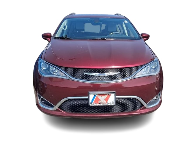 Thumbnail: 2017 Chrysler Pacifica - 4