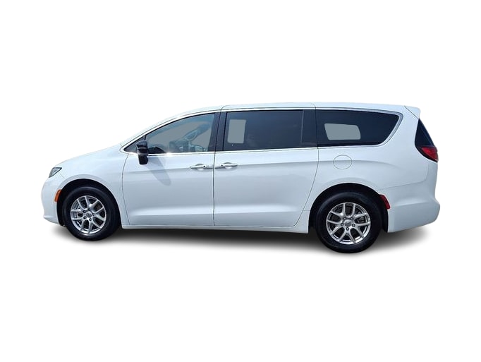 Thumbnail: 2025 Chrysler Pacifica - 3