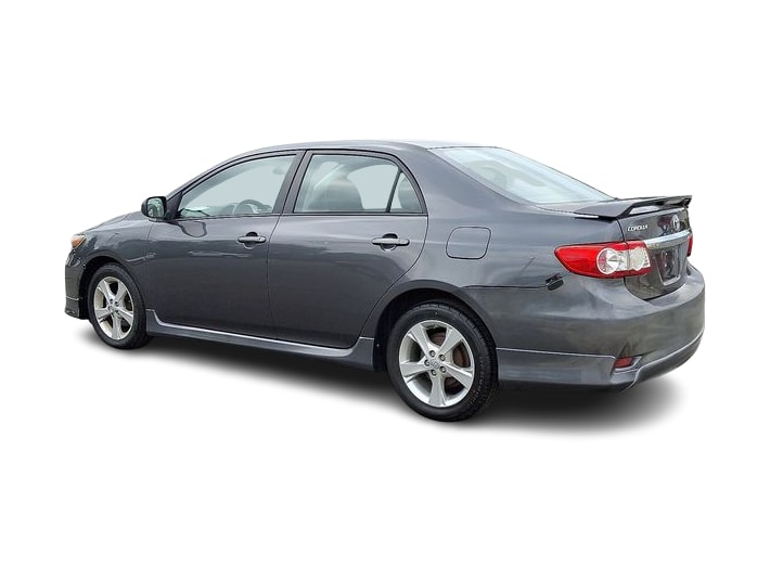Thumbnail: 2013 Toyota Corolla - 3