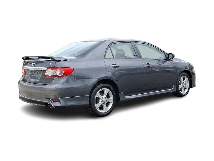 Thumbnail: 2013 Toyota Corolla - 17
