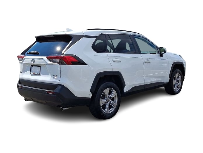 Thumbnail: 2022 Toyota RAV4 - 16