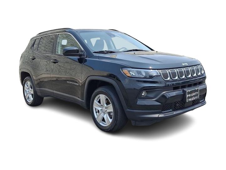 Thumbnail: 2022 Jeep Compass - 14
