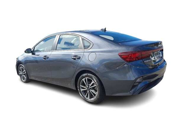 Thumbnail: 2023 Kia Forte - 4