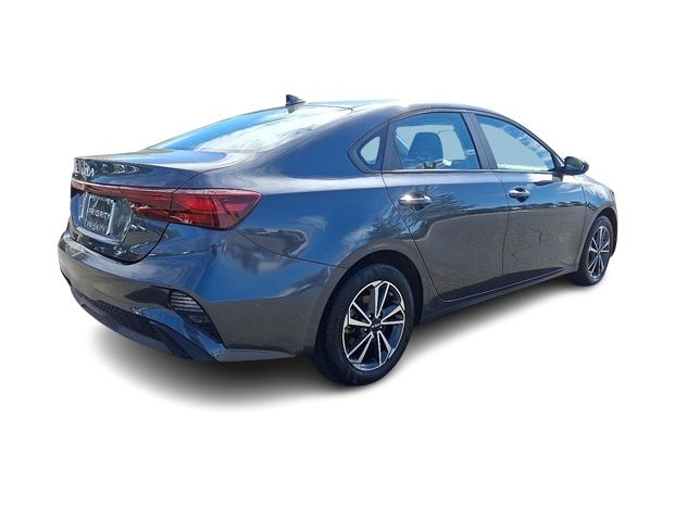 Thumbnail: 2023 Kia Forte - 18