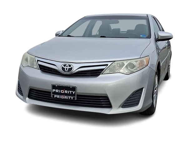 Thumbnail: 2013 Toyota Camry - 4