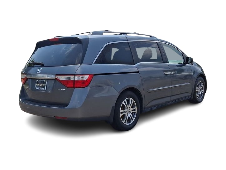 Thumbnail: 2013 Honda Odyssey - 17