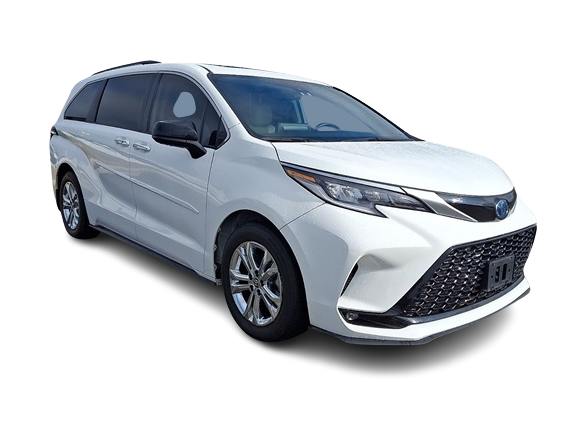 Thumbnail: 2023 Toyota Sienna - 17