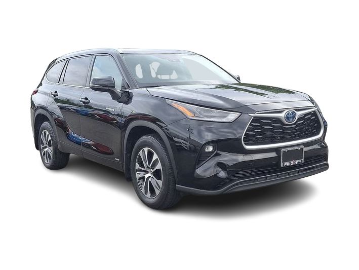 Thumbnail: 2021 Toyota Highlander - 15
