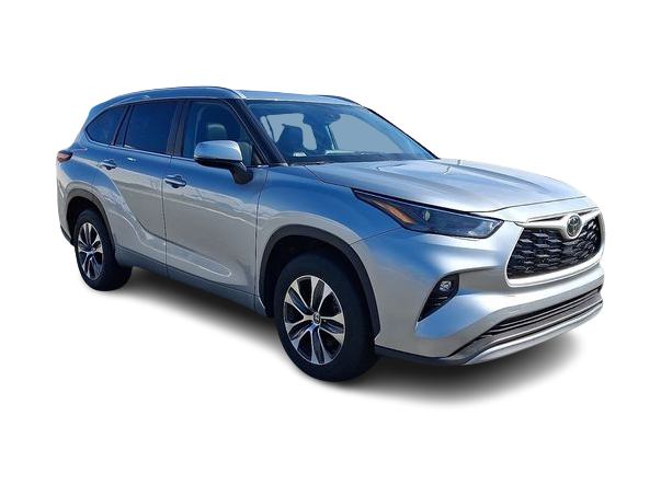 Thumbnail: 2024 Toyota Highlander - 17
