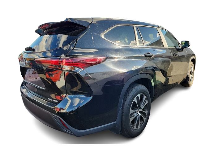 Thumbnail: 2024 Toyota Highlander - 7