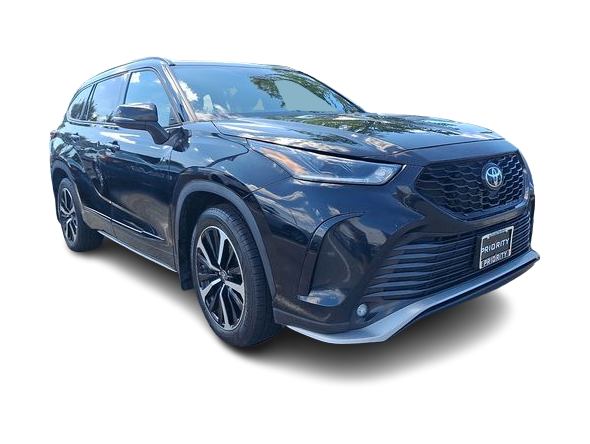 Thumbnail: 2022 Toyota Highlander - 2