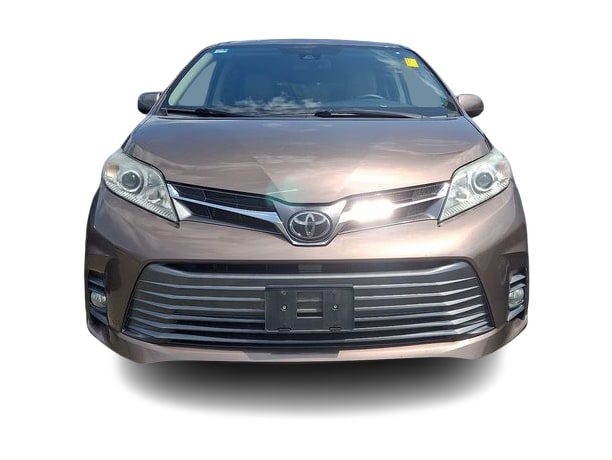Thumbnail: 2020 Toyota Sienna - 3