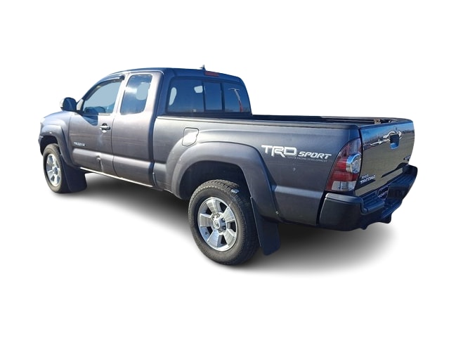 Thumbnail: 2015 Toyota Tacoma - 4