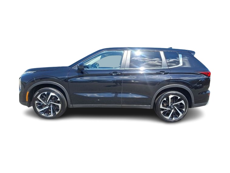 Thumbnail: 2024 Mitsubishi Outlander - 3