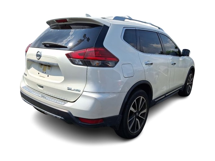 Thumbnail: 2017 Nissan Rogue - 9