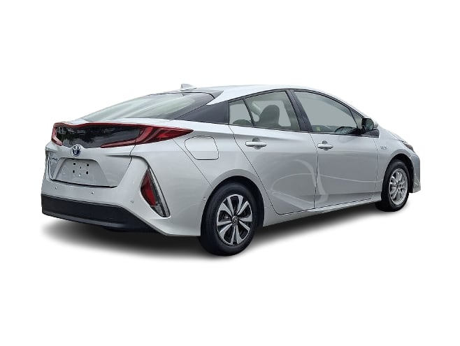 Thumbnail: 2017 Toyota Prius Prime - 17