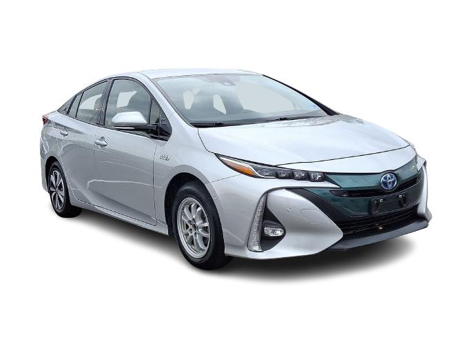 Thumbnail: 2017 Toyota Prius Prime - 16