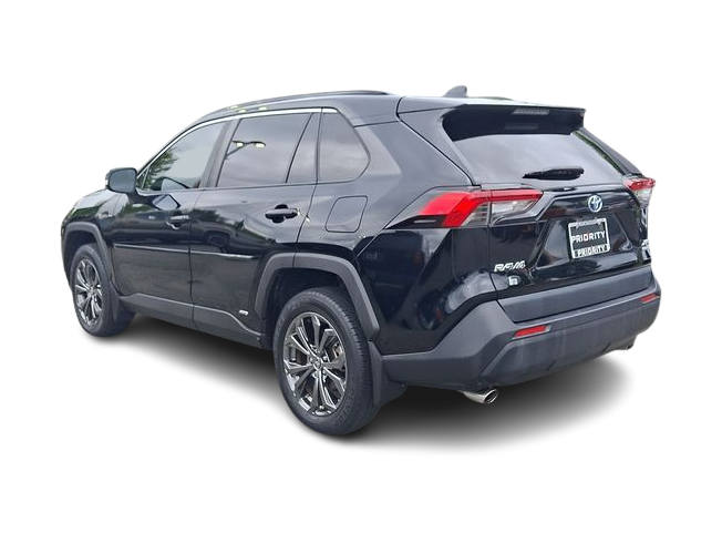 Thumbnail: 2022 Toyota RAV4 - 4
