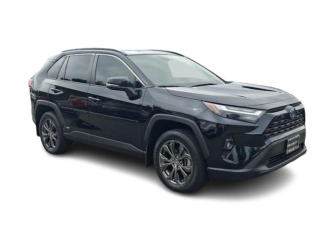 Thumbnail: 2022 Toyota RAV4 - 17