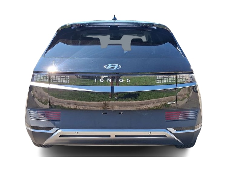 Thumbnail: 2023 Hyundai Ioniq 5 - 16