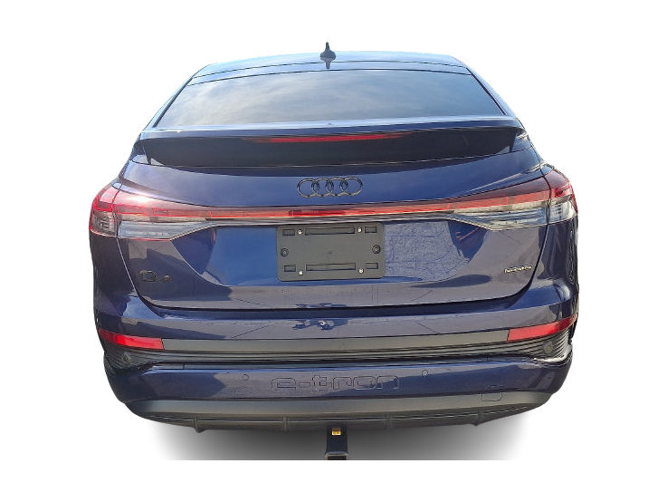Thumbnail: 2023 Audi Q4 e-tron - 3