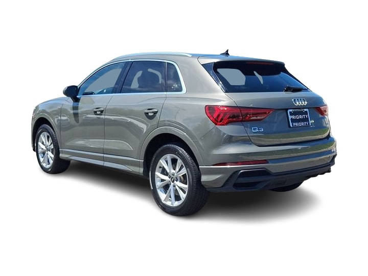 Thumbnail: 2024 Audi Q3 - 4