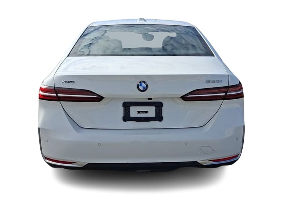 Thumbnail: 2026 BMW 5 Series - 5