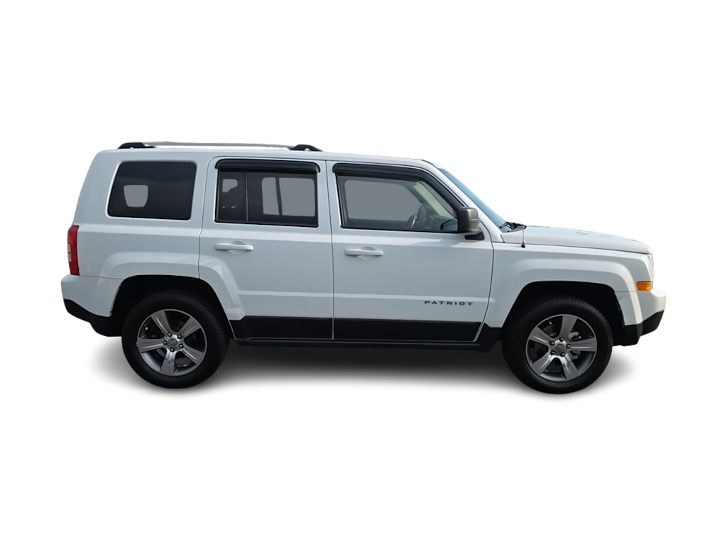 Thumbnail: 2016 Jeep Patriot - 17