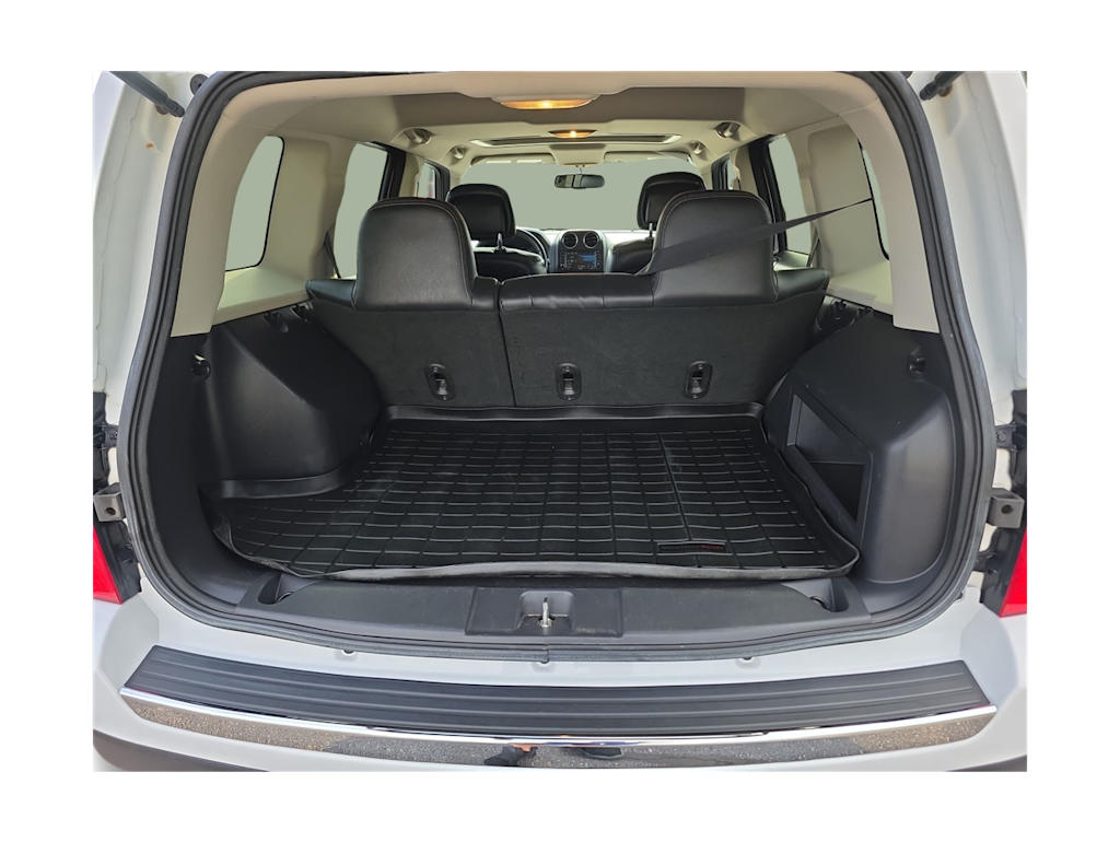 Thumbnail: 2016 Jeep Patriot - 16
