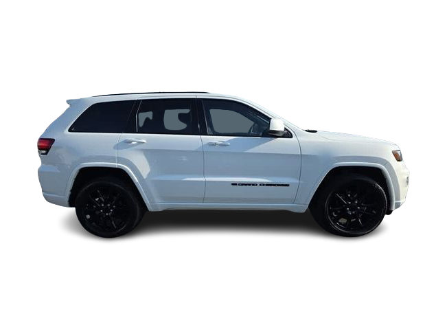 Thumbnail: 2022 Jeep Grand Cherokee - 17